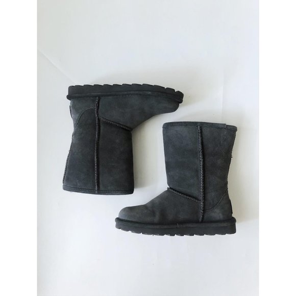 Bearpaw Elle Short Boot - Picture 2 of 6